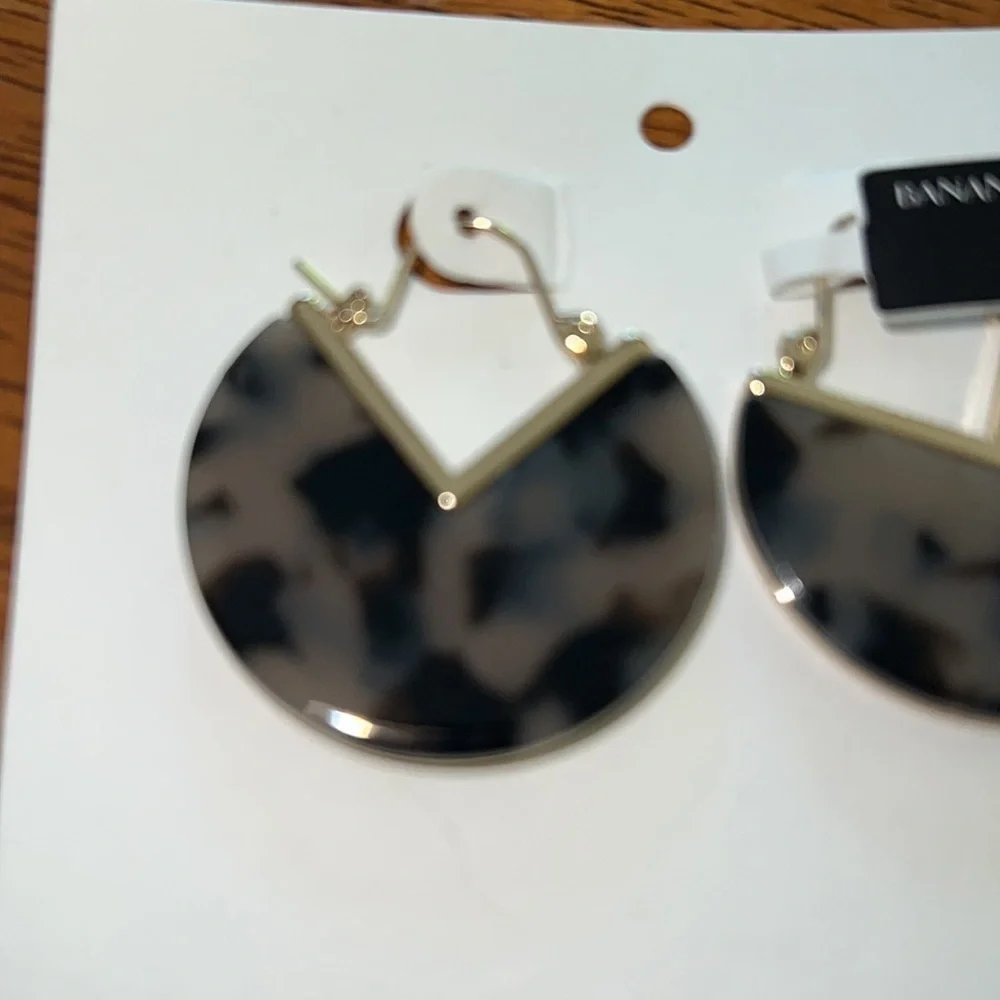 Banana Republic pair earrings